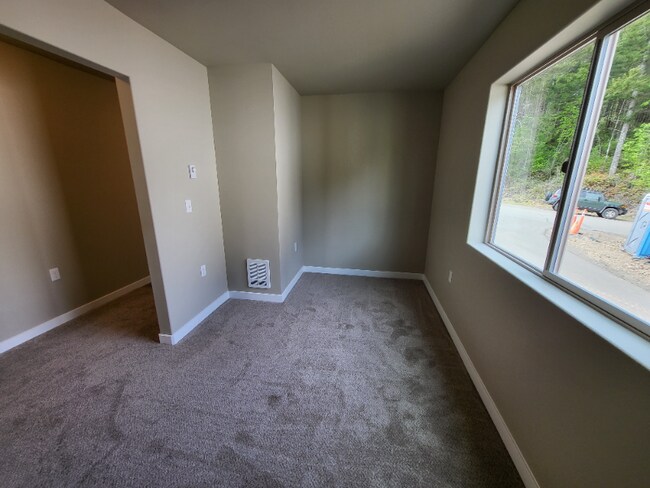 Building Photo - 2509 Sand Dollar Rd W