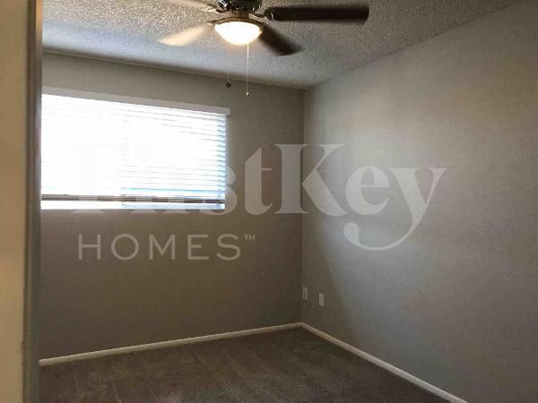 Building Photo - 4635 West Palo Verde Avenue