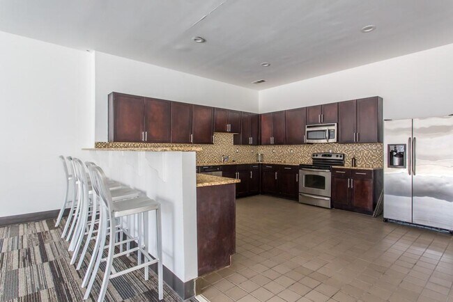 Building Photo - 659 Auburn Ave NE