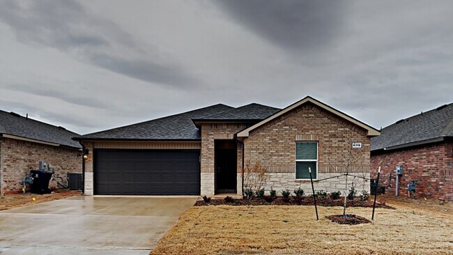 Building Photo - Very Nice Brand New 4 Bedroom home in Mustang Schools