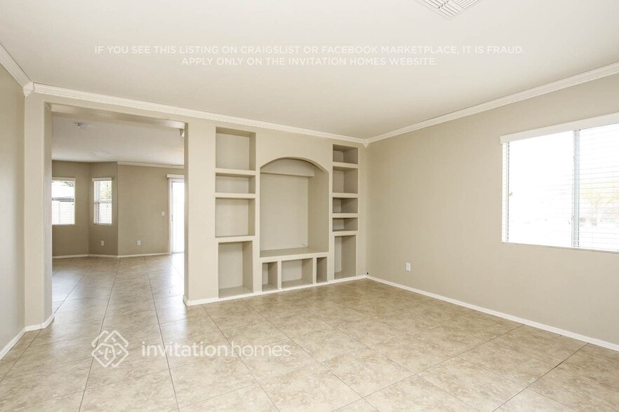 Building Photo - 6206 W Wood St