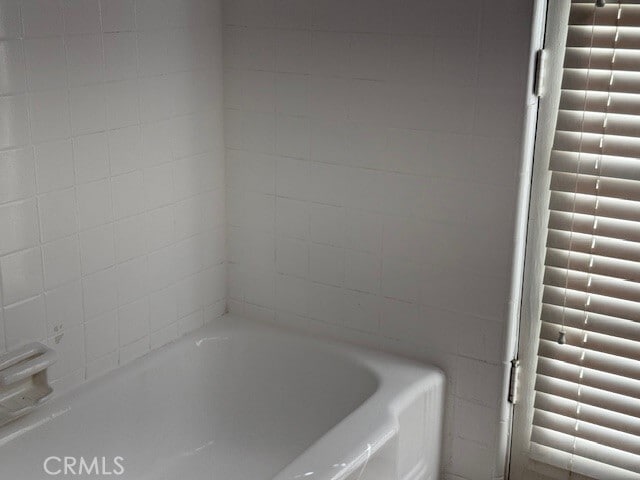 Building Photo - 928 E Meats Ave