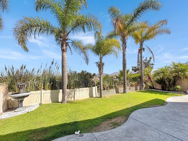 Building Photo - Beautiful 5BD/3BA House in Otay Ranch W/ W...