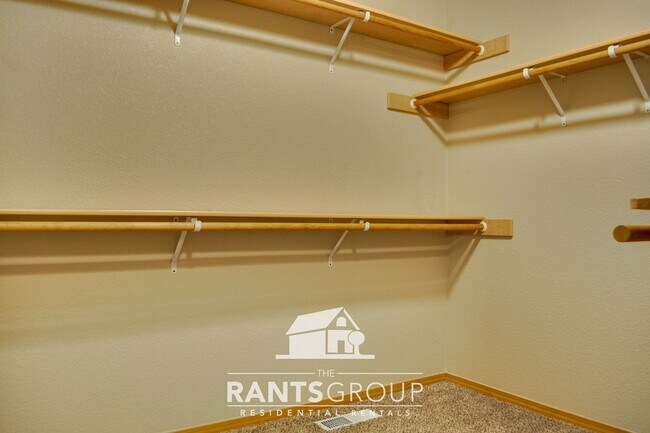 Building Photo - Low maintenance yard!