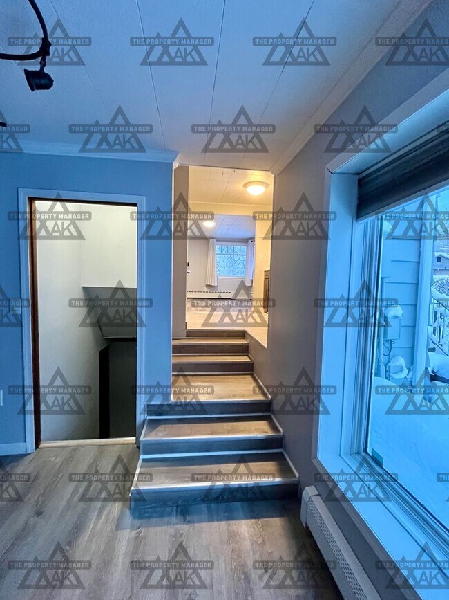 Building Photo - Dog-Friendly Tri-Level Home on Double Lot with Fenced Yard