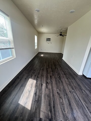 Building Photo - 605 1/2 Alamo St