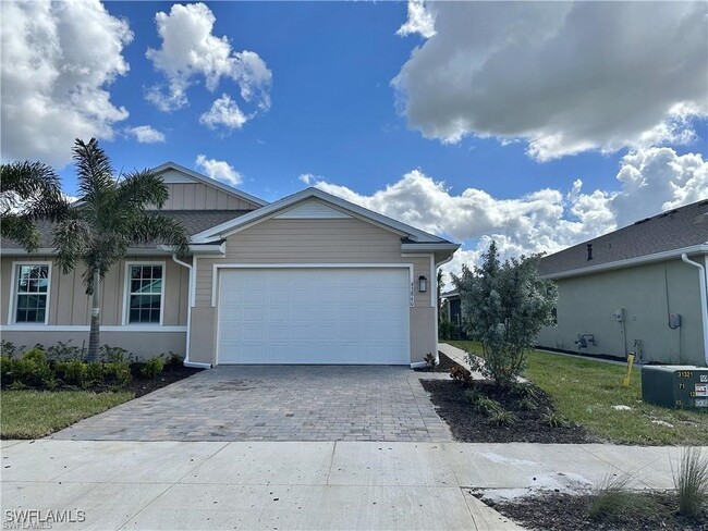 Building Photo - 43860 Blue Heron Ln