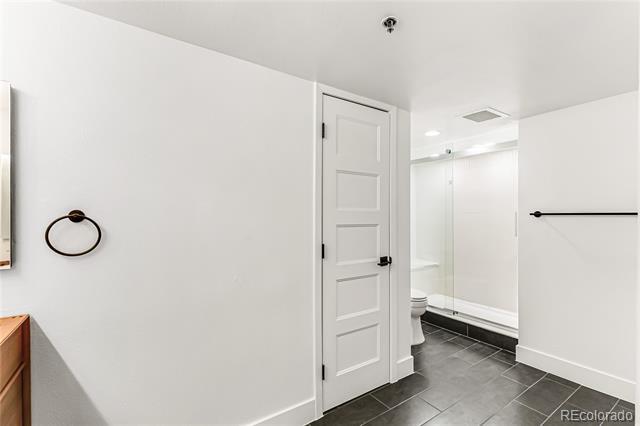 Building Photo - 350 Detroit St