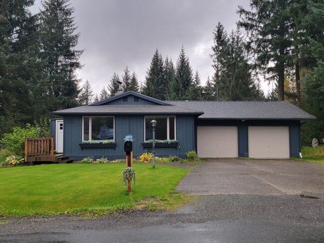 Primary Photo - Spacious 3-Bedroom Home with Fenced Yard &...