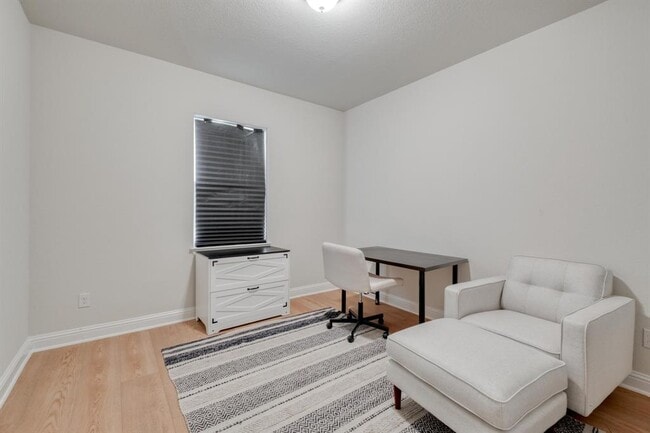Building Photo - 4304 Allenbrook Dr