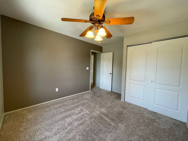 Building Photo - $0 DEPOSIT OPTION. 4BED/2.5BATH IN AURORA'...