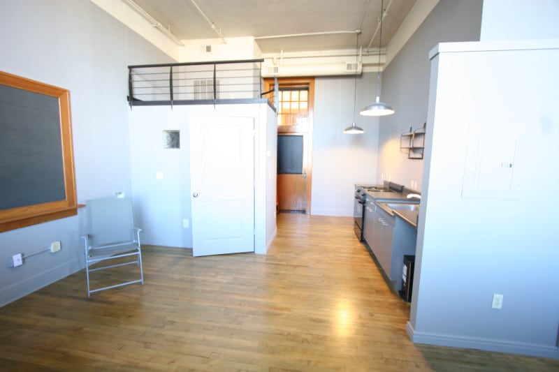 Building Photo - 100 Broadway Blvd NE