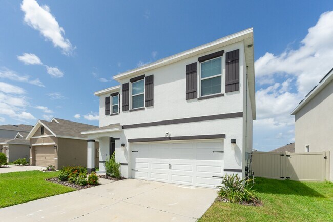 Building Photo - "Spacious 5-Bed Oasis located in SouthShore Bay!
