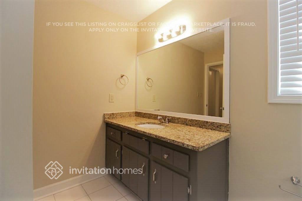 Building Photo - 3381 Chastain Crossing NE
