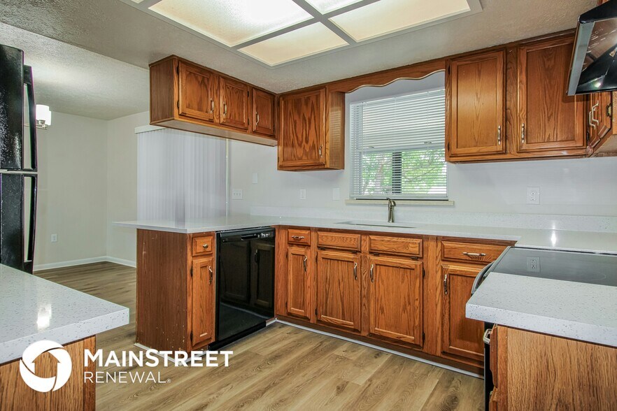 Building Photo - 4036 Montano Ave