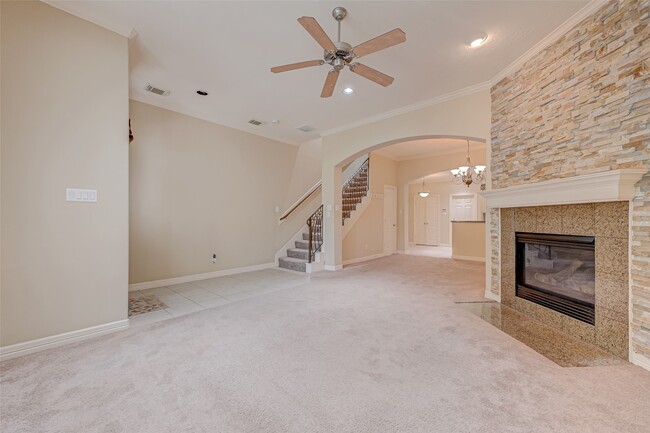 Building Photo - 13607 Brookbluff Ln