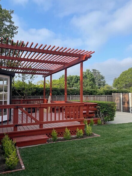 Building Photo - 6101 Morella Ave