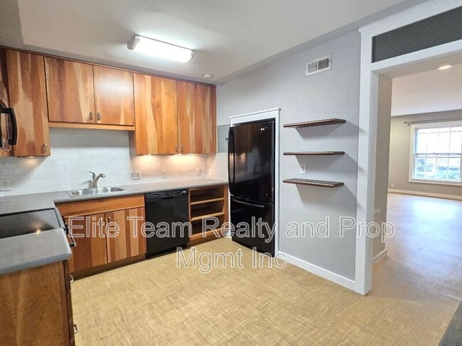 Building Photo - 3722 Park Rd