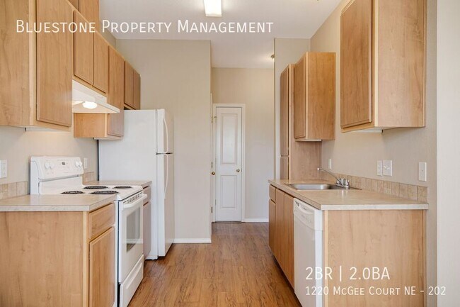 Building Photo - 1220 Mcgee Ct NE