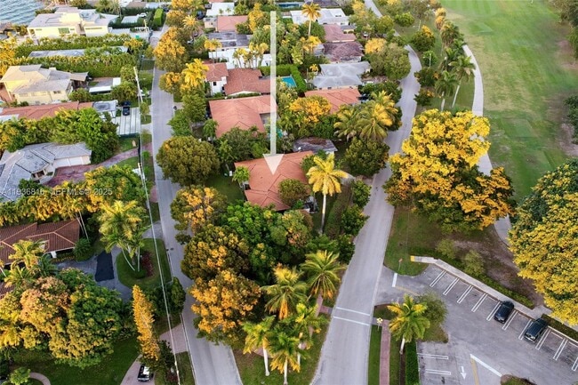 Building Photo - 1100 N Shore Dr