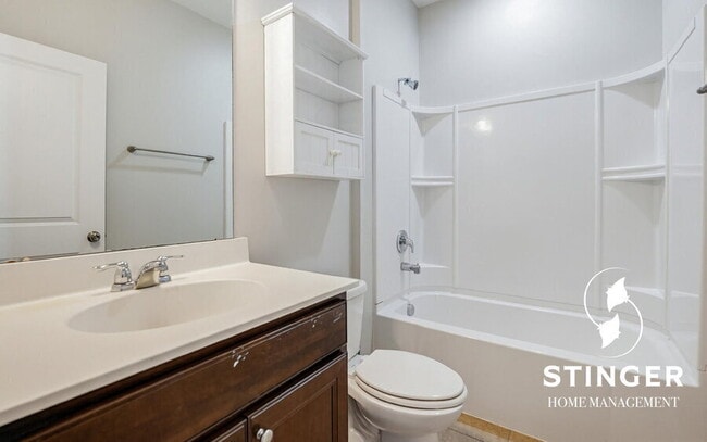 Building Photo - 4 Burley Ln