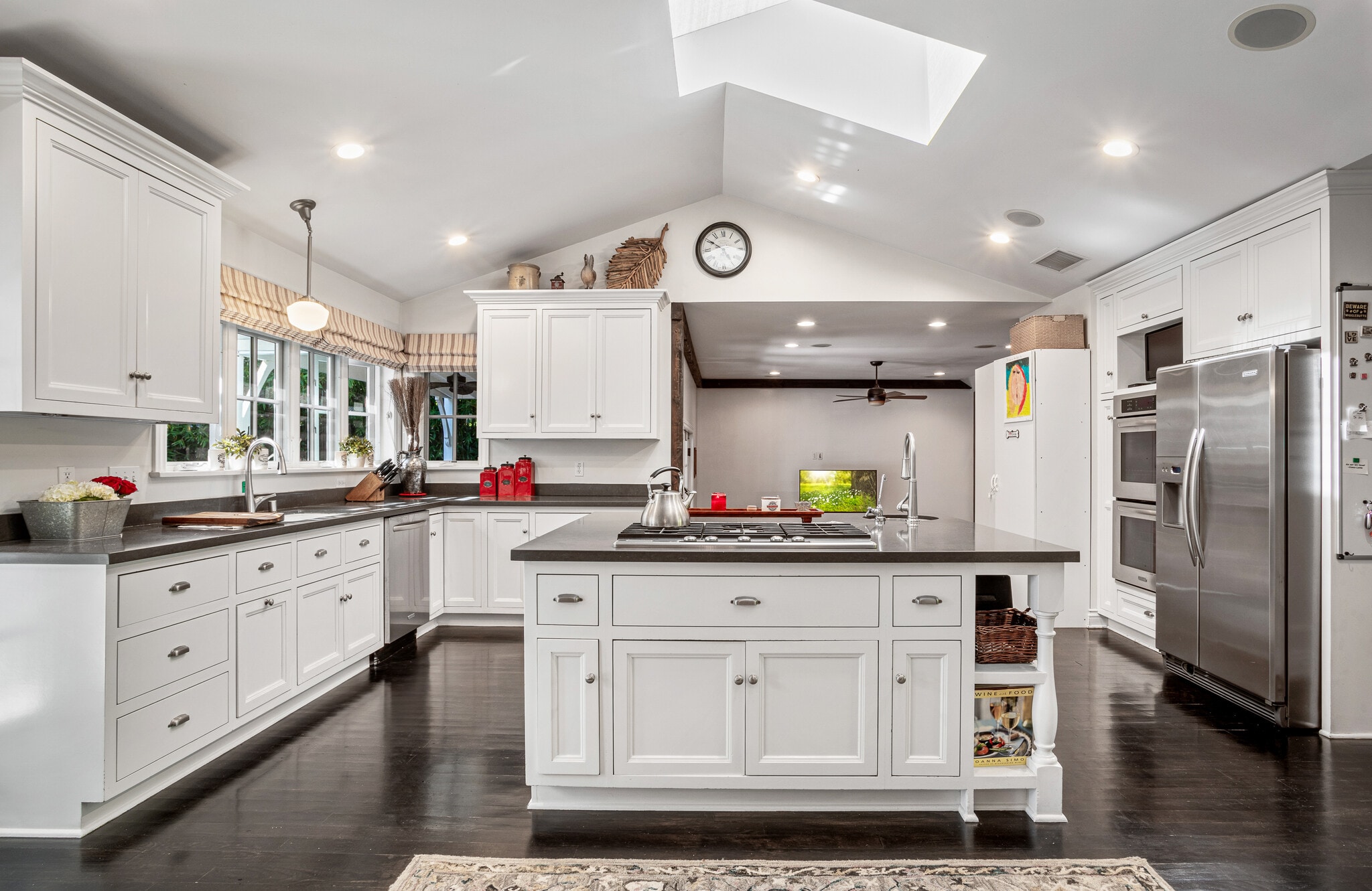 Building Photo - 4537 Agnes Ave