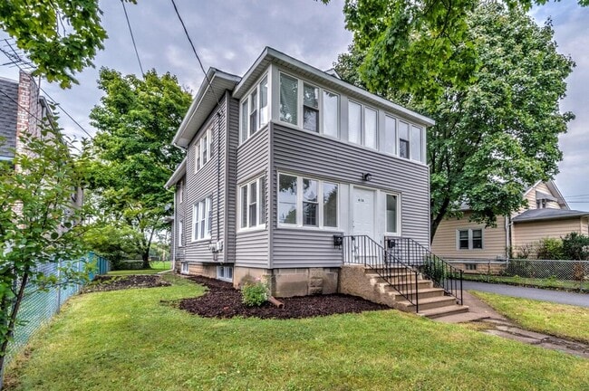 Building Photo - 416 N Central Ave