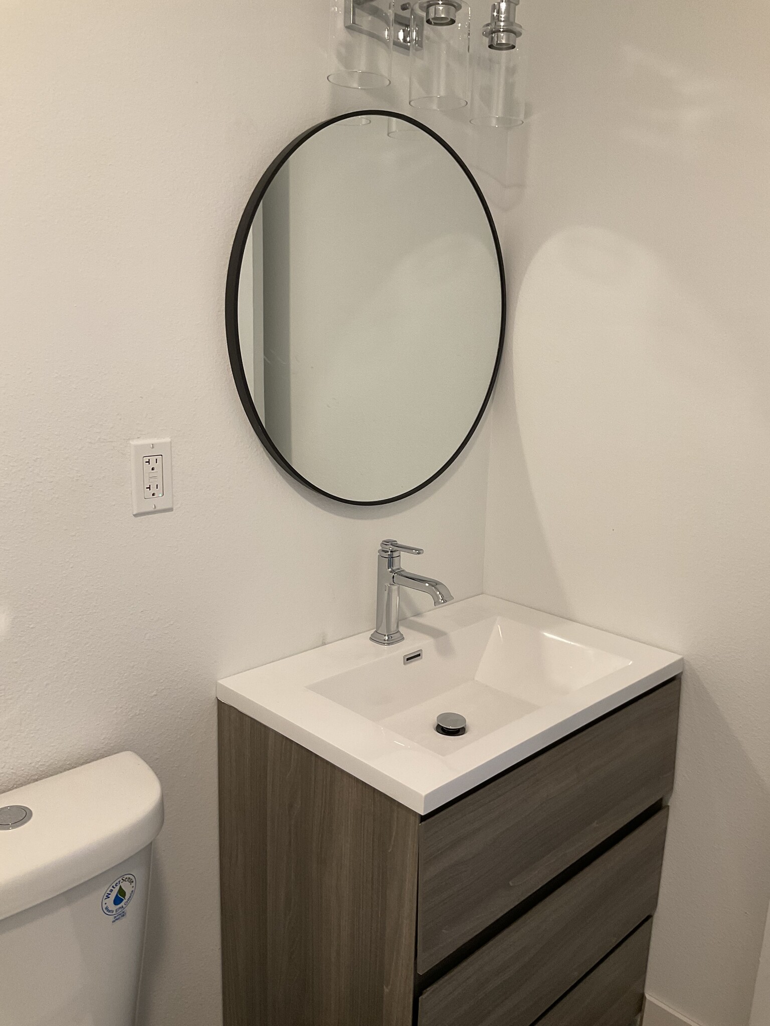 Building Photo - 1487 Claremont Pl