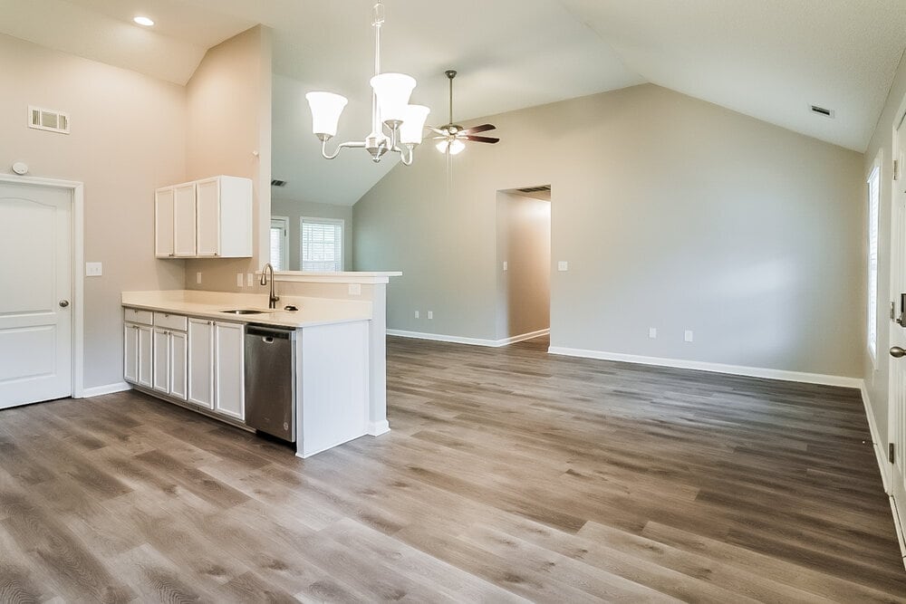 Building Photo - 4925 Brookwood Pl