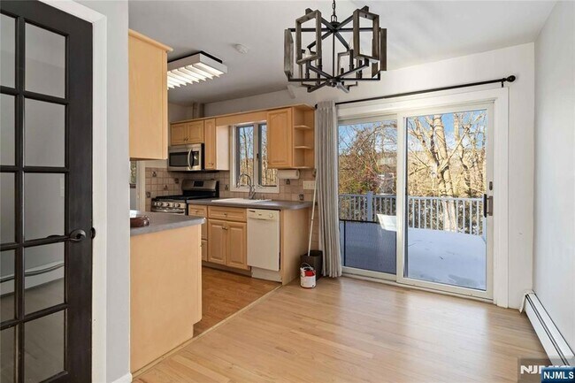 Building Photo - 9 McKinley Pl