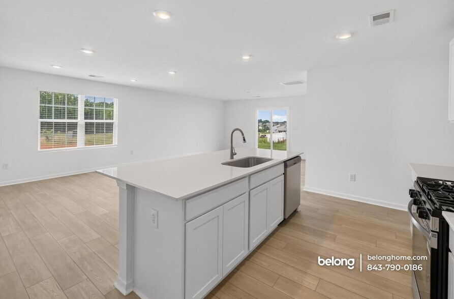 Building Photo - 1404 Hugh Mack Ct
