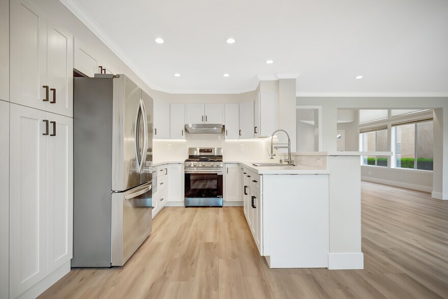 Building Photo - 4016 Cam Plano