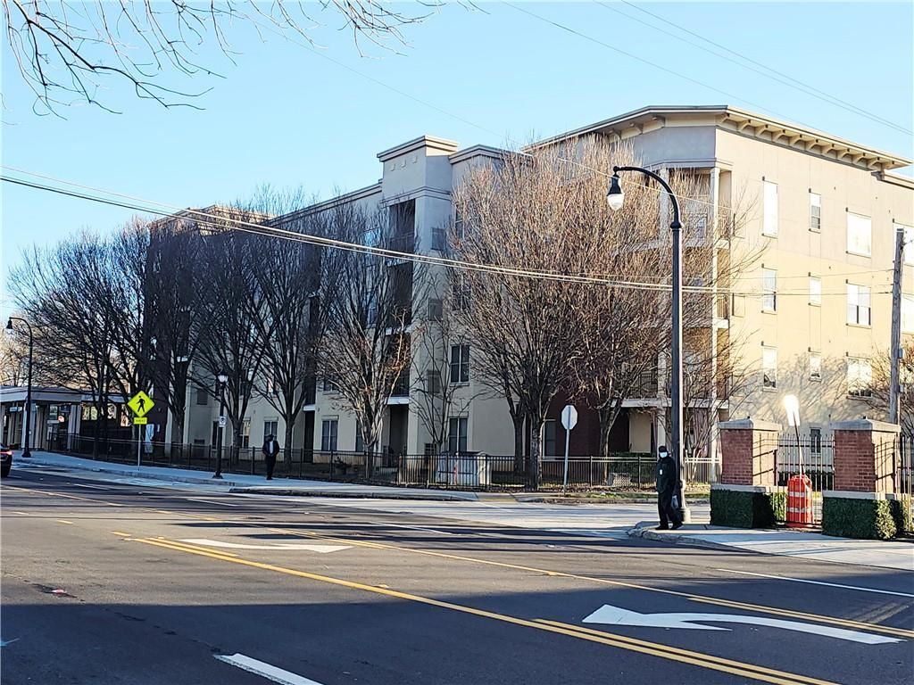 Building Photo - 870 Mayson Turner Rd NW