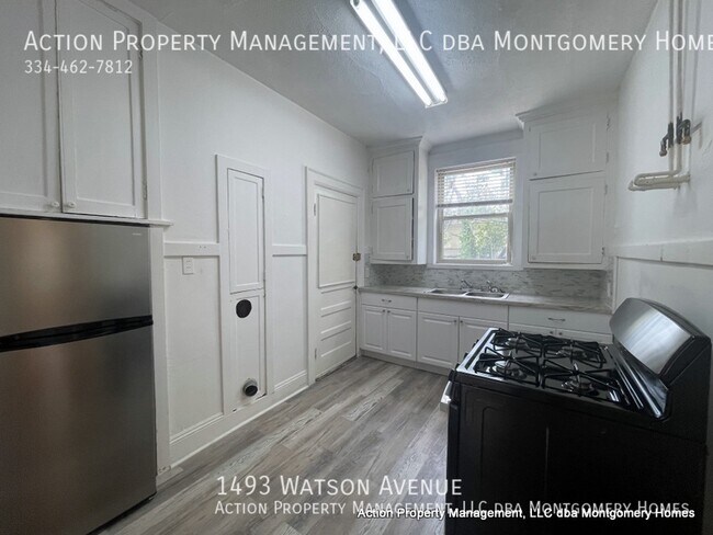 Building Photo - 1493 Watson St