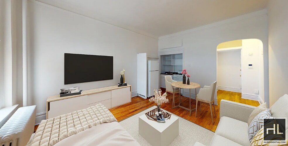 Primary Photo - EAST 87 STREET