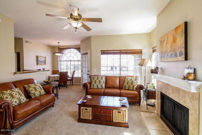 Building Photo - 1500 E Pusch Wilderness Dr