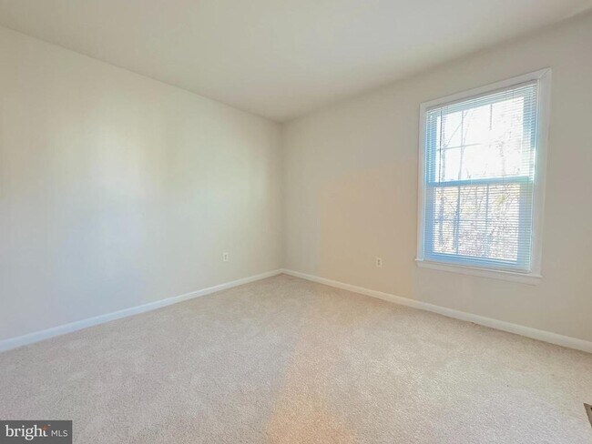 Building Photo - 12214 Dapple Gray Ct