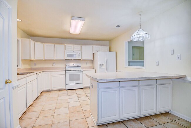 Building Photo - FOR RENT - Chesapeake in Bryant Farms / De...