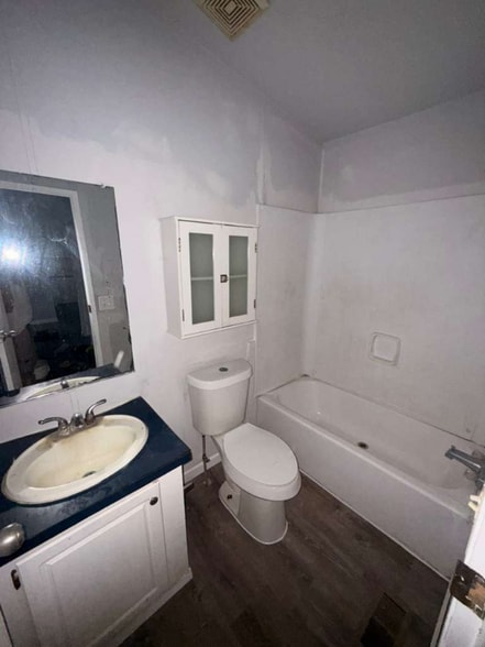 Building Photo - 16853 W Lynbrook