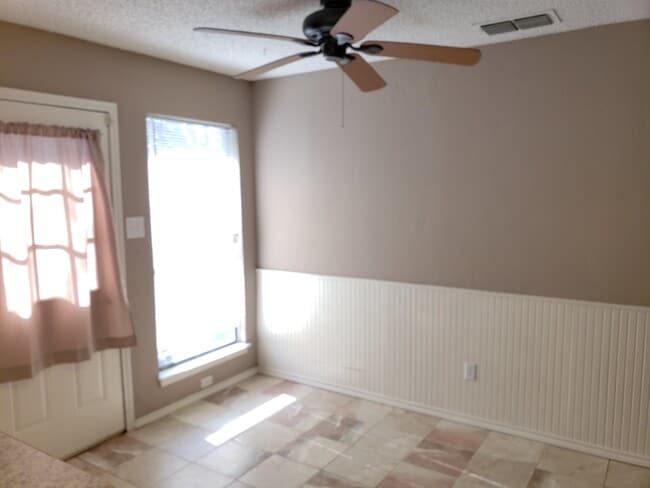 Building Photo - Adorable Home in the Grapevine-Colleyville ISD