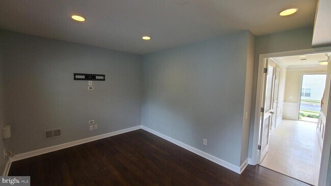 Building Photo - 42711 Wilmar Square