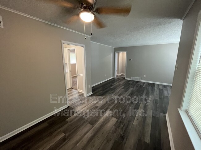 Building Photo - 3535 Debby Dr