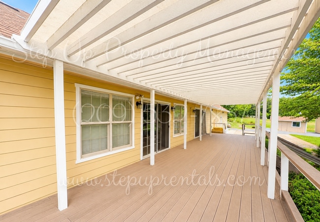 Building Photo - Spacious Curtis Creek Ranch Home in a Quiet Cul-de-Sac with Large Garage & Private Outdoor Space