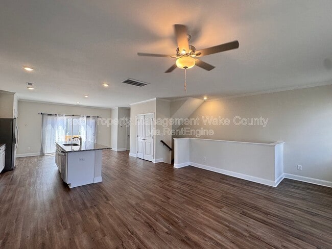 Building Photo - 5334 River Reach Dr