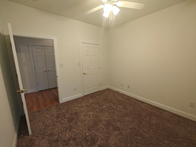 Building Photo - 2117 Old Homestead Pl