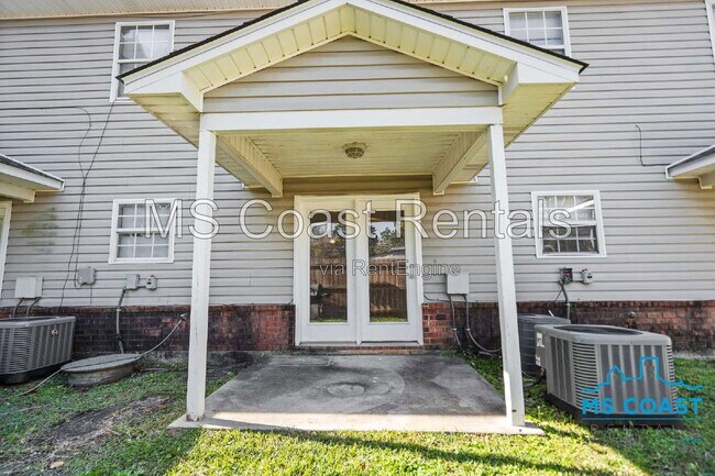 Building Photo - 2636 N 10th St