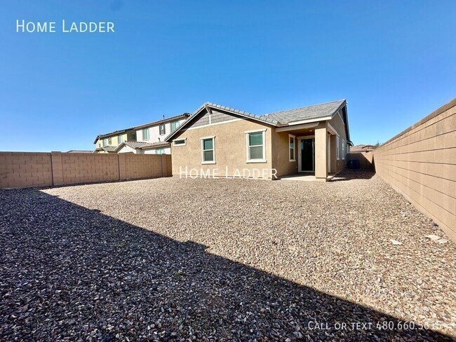 Building Photo - 23083 E Pegasus Pkwy