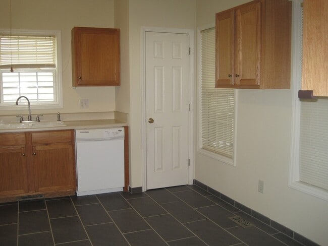 Building Photo - 2508 Tadley Ct