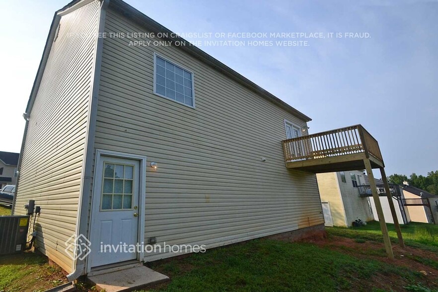 Building Photo - 4521 Swan Trce