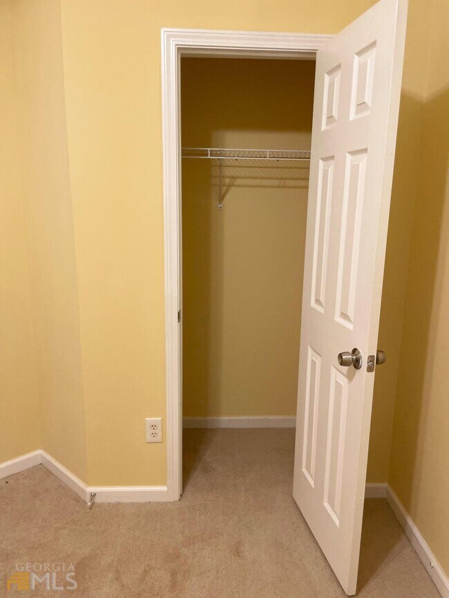 Building Photo - 237 Timber Wolf Trail